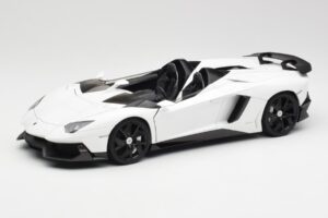 Lamborghini Aventador J Weiß AUTOart 1:18 74674 Metall