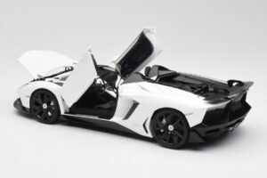 Lamborghini Aventador J Weiß AUTOart 1:18 74674 Metall — Bild 5 von 8