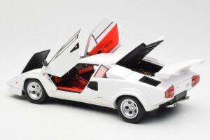 Lamborghini Countach LP500S Weiß Kyosho 1:18 08320E Metall — Bild 5 von 8