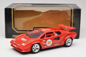 Lamborghini Countach Rot Bburago 1:18 3047 Metall — Bild 8 von 8