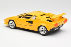 Lamborghini Countach Gelb Bburago 1:18 3037 Metall — Bild 7 von 8
