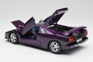Lamborghini Diablo Jota Lila Maisto 1:18 50276 Metall — Bild 5 von 8