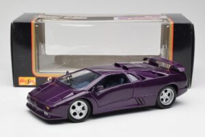 Lamborghini Diablo Jota Lila Maisto 1:18 50276 Metall — Bild 8 von 8