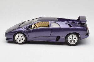Lamborghini Diablo Lila Maisto 1:18 3028 Metall — Bild 4 von 8