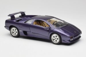 Lamborghini Diablo Lila Maisto 1:18 3028 Metall — Bild 6 von 8
