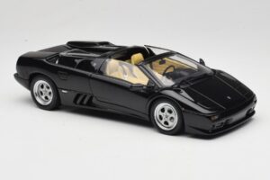 Lamborghini Diablo Roadster Schwarz AUTOart 1:18 70093-R1 Metall — Bild 7 von 10
