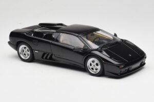 Lamborghini Diablo Roadster Schwarz AUTOart 1:18 70093-R1 Metall — Bild 8 von 10