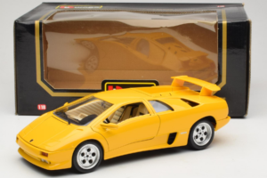 Lamborghini Diablo Gelb Bburago 1:18 3041-M2 Metall — Bild 8 von 8