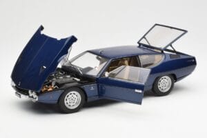 Lamborghini Espada Blau Metallic AUTOart 1:18 74502 Metall — Bild 2 von 8