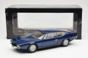 Lamborghini Espada Blau Metallic AUTOart 1:18 74502 Metall — Bild 8 von 8