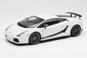 Lamborghini Gallardo Superleggera Monocerus Metallic Weiß AUTOart 1:18 74585 Metall