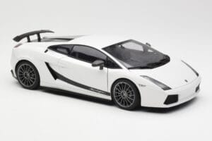 Lamborghini Gallardo Superleggera Monocerus Metallic Weiß AUTOart 1:18 74585 Metall — Bild 6 von 8