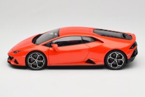Lamborghini Huracan EVO Arancio Xanto AUTOart 1:18 79214 Komposit — Bild 4 von 8