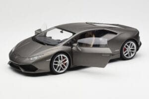 Lamborghini Huracan LP610-4 Grau AUTOart 1:18 74606 Komposit — Bild 2 von 8