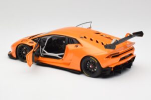 Lamborghini Huracan LP620-2 Super Trofeo Arancio Borealis Pearl Effect Orange AUTOart 1:18 81558 Metall — Bild 5 von 8