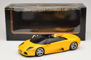 Lamborghini Murcielago Concept Metallic Yellow AUTOart 1:18 74561 Metall — Bild 8 von 8