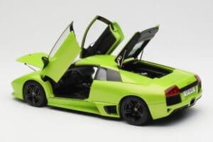 Lamborghini Murcielago LP640 Ithaca Grün Metallic AUTOart 1:18 74624 Metall — Bild 5 von 8
