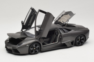 Lamborghini Reventon Matte Grey AUTOart 1:18 74591 Metall — Bild 2 von 8