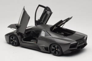 Lamborghini Reventon Matte Grey AUTOart 1:18 74591 Metall — Bild 5 von 8
