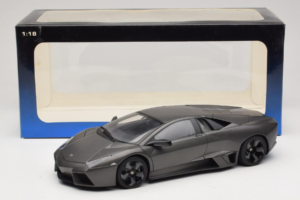 Lamborghini Reventon Matte Grey AUTOart 1:18 74591 Metall — Bild 8 von 8