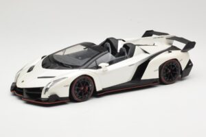 Lamborghini Veneno Roadster Weiß Mit Roter Linie Kyosho 1:18 C09502W Metall