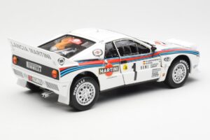 Lancia 037 Martini #1 W. Rohrl / C. Geistdorfer Winner Rally Monte Carlo 1983 Nacht-Version Kyosho 1:18 08306A Metall — Bild 3 von 8