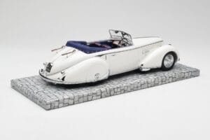Lancia Astura Tipo 233 Corto Weiß Minichamps 1:18 107125330 Resin — Bild 2 von 6