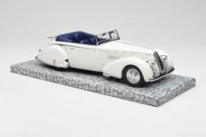Lancia Astura Tipo 233 Corto Weiß Minichamps 1:18 107125330 Resin — Bild 4 von 6