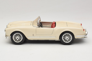Lancia Aurelia B24 Spider Beige Bburago 1:18 3010-M2 Metall — Bild 4 von 8