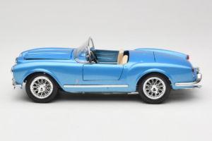 Lancia Aurelia B24 Spider Blau Bburago 1:18 3010-M1 Metall — Bild 4 von 8
