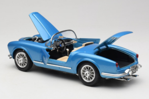 Lancia Aurelia B24 Spider Blau Bburago 1:18 3010-M1 Metall — Bild 5 von 8