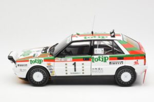 Lancia Delta HF 4WD #1 D. Cerrato Totip Rally Targa Florio 1987 Kyosho 1:18 08960C Metall — Bild 4 von 8
