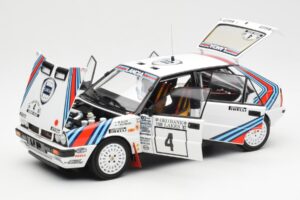 Lancia Delta HF 4WD #4 M. Alen / I. Kivimaki Martini Rally 1000 Lakes 1987 Kyosho 1:18 08960B Metall — Bild 2 von 8