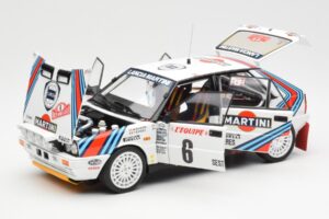 Lancia Delta HF 4WD #6 M. Biasion / T. Siviero Martini Rally Monte Carlo 1987 Kyosho 1:18 08960A Metall — Bild 2 von 8