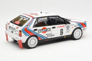 Lancia Delta HF 4WD #6 M. Biasion / T. Siviero Martini Rally Monte Carlo 1987 Kyosho 1:18 08960A Metall — Bild 3 von 8