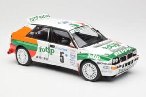 Lancia Delta HF Integrale Evo II Totip #5 A. Aghini / S. Farnocchia Rally Monte Carlo 1993 Kyosho 1:18 08348F Metall — Bild 6 von 8