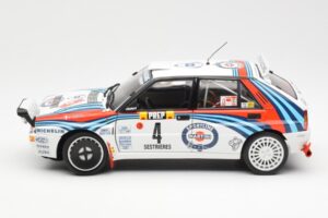 Lancia Delta HF Integrale Evo Martini #4 D. Auriol / B. Occelli Winner Rally Monte Carlo 1992 Kyosho 1:18 08348A Metall — Bild 4 von 8