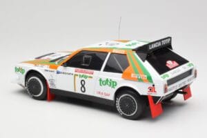 Lancia Delta S4 #8 D. Cerrato / G. Cerri Rally San Remo 1986 IXO 1:18 18RMC133 Metall — Bild 5 von 6