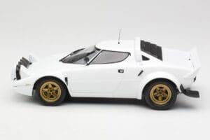 Lancia Stratos HF Stradale Weiß Minichamps 1:18 155741700 Metall — Bild 3 von 6