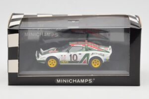 Lancia Stratos #10 Team Alitalia S. Munari / S. Maiga Rally Monte Carlo 1976 Minichamps 1:43 430761210 Metall — Bild 4 von 4