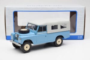 Land Rover Series II 109 Pick Up Closed Blau MCG 1:18 MCG18094 Metall — Bild 6 von 6