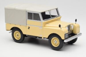 Land Rover 88 Series 1 Hard Top Hellbeige MCG 1:18 MCG18368 Metall — Bild 2 von 6