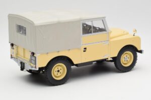 Land Rover 88 Series 1 Hard Top Hellbeige MCG 1:18 MCG18368 Metall — Bild 3 von 6