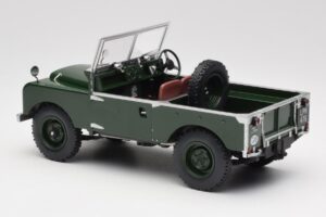 Land Rover 88 Series 1 Open Top Dunkelgrün MCG 1:18 MCG18367 Metall — Bild 4 von 6