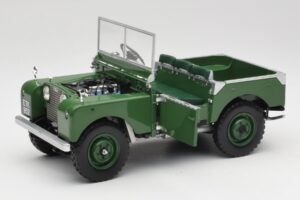 Land Rover 88 Series I Bronze Green Minichamps 1:18 150168906 Metall — Bild 2 von 8