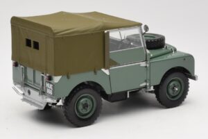 Land Rover 88 Series I Grün Minichamps 1:18 150168900 Metall — Bild 3 von 8