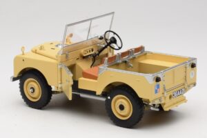Land Rover 88 Series I RAF Beige Minichamps 1:18 150168911 Metall — Bild 5 von 8
