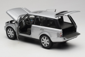 Land Rover Range Rover L322 Silber Welly 1:18 12536W Metall — Bild 5 von 8