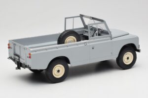 Land Rover Series II 109 Pickup Grau MCG 1:18 MCG18092 Metall — Bild 2 von 6