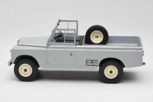 Land Rover Series II 109 Pickup Grau MCG 1:18 MCG18092 Metall — Bild 3 von 6